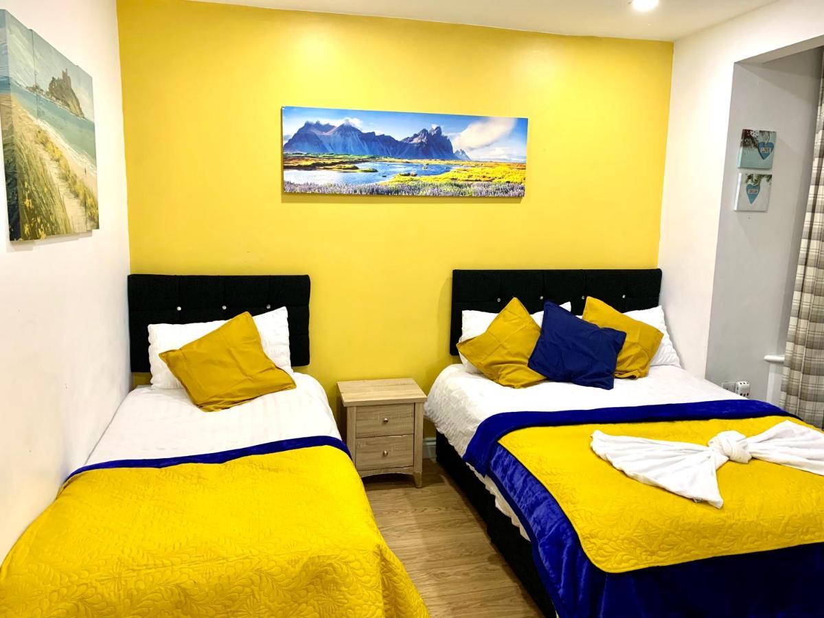 London 2 Bedroom Apartment, Kitchen, Reception And Private Garden Bagian luar foto